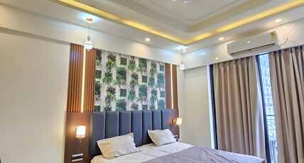 Vista Luxury Stay | Omaxe Hazratganj Room Type - Vista Studio | Pool View