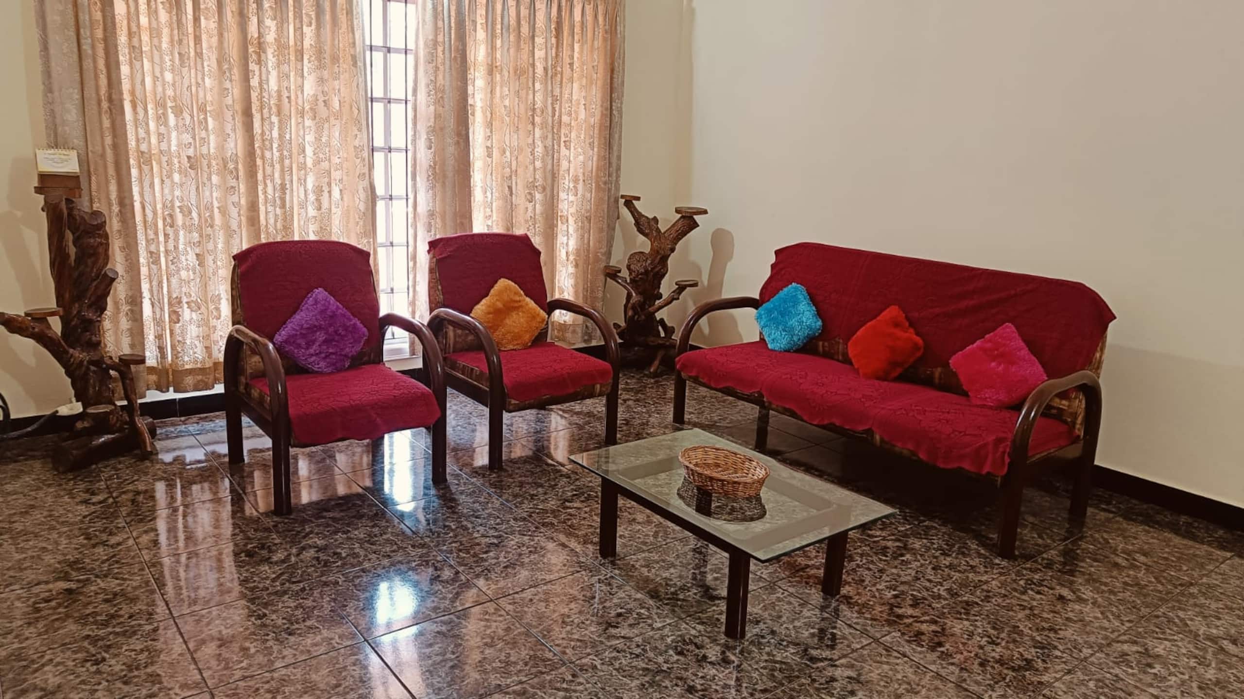 Spacious 3 Bedroom Villa in Balmata Emmanuel Home - Tap to explore photos