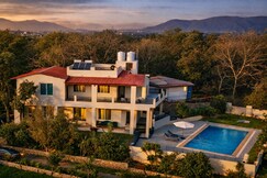 Arihant Farm Villa   A luxurious escape