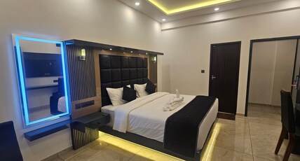 Munnar Family Castle Room Type - Suite Room