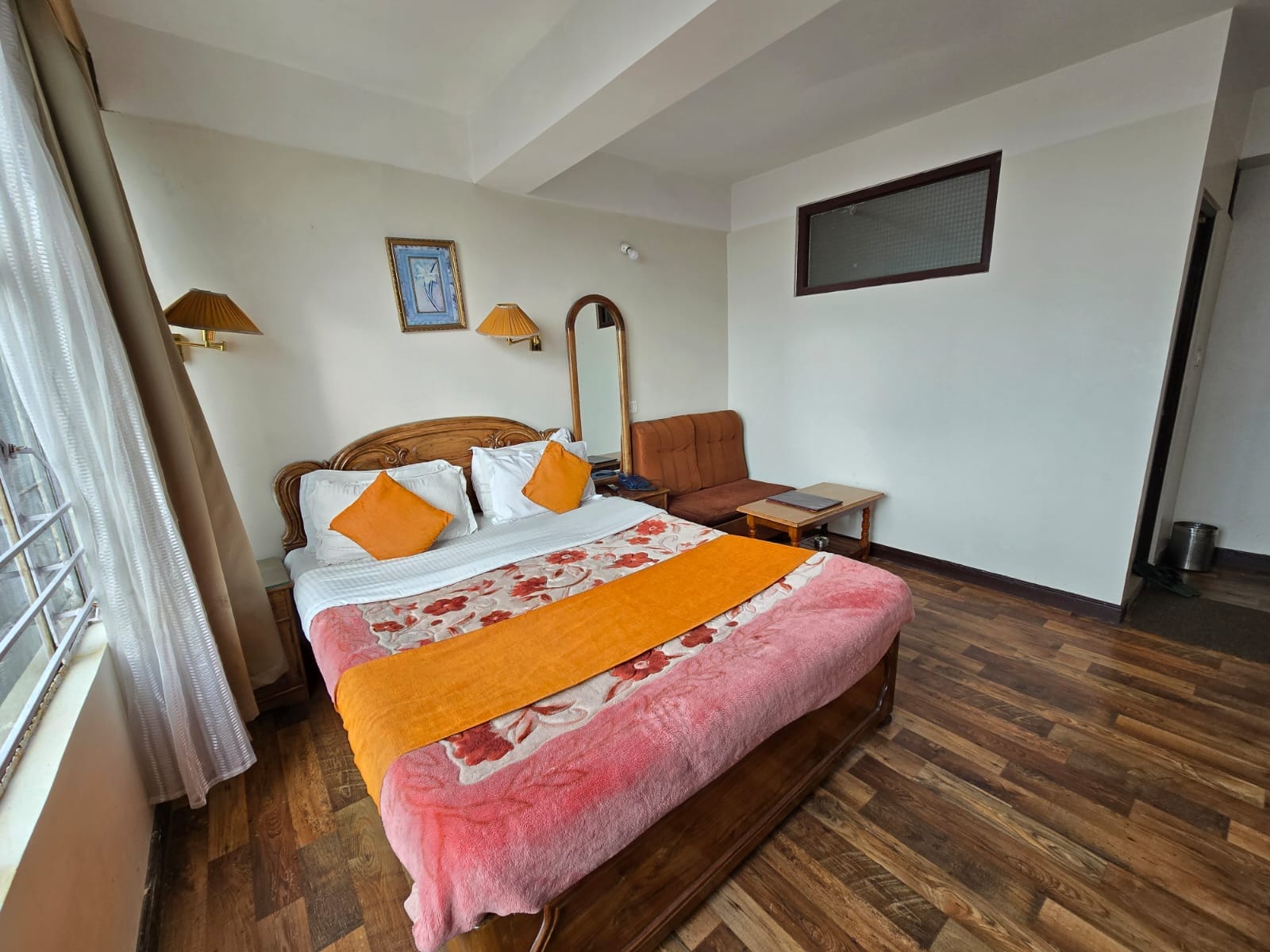 Hotel North Star Near Mall Road - Tap to explore photos