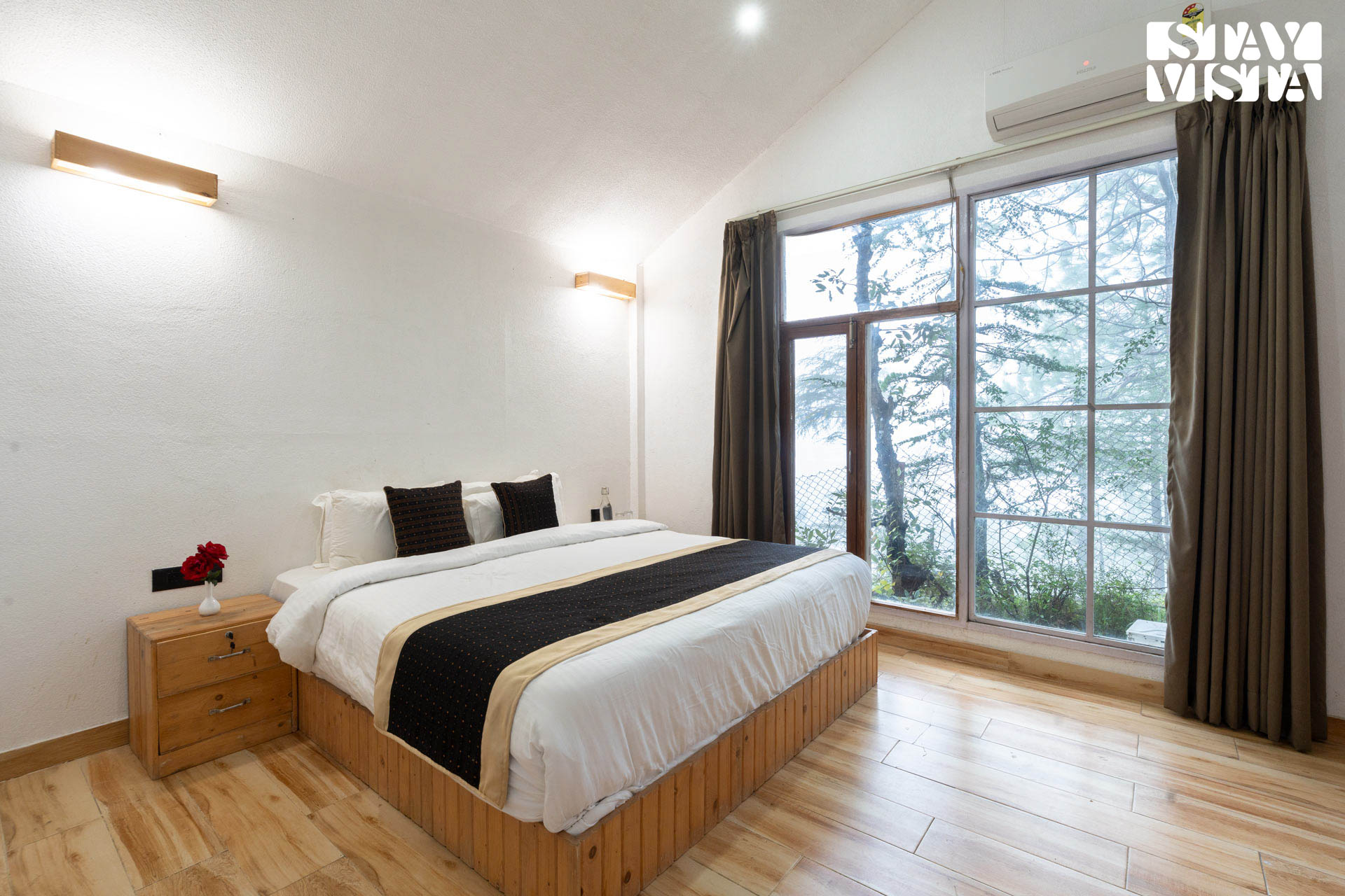 StayVista at Nirvana Dhar - Tap to explore photos