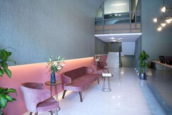 Zeus Essence Wyndham Athens Residence