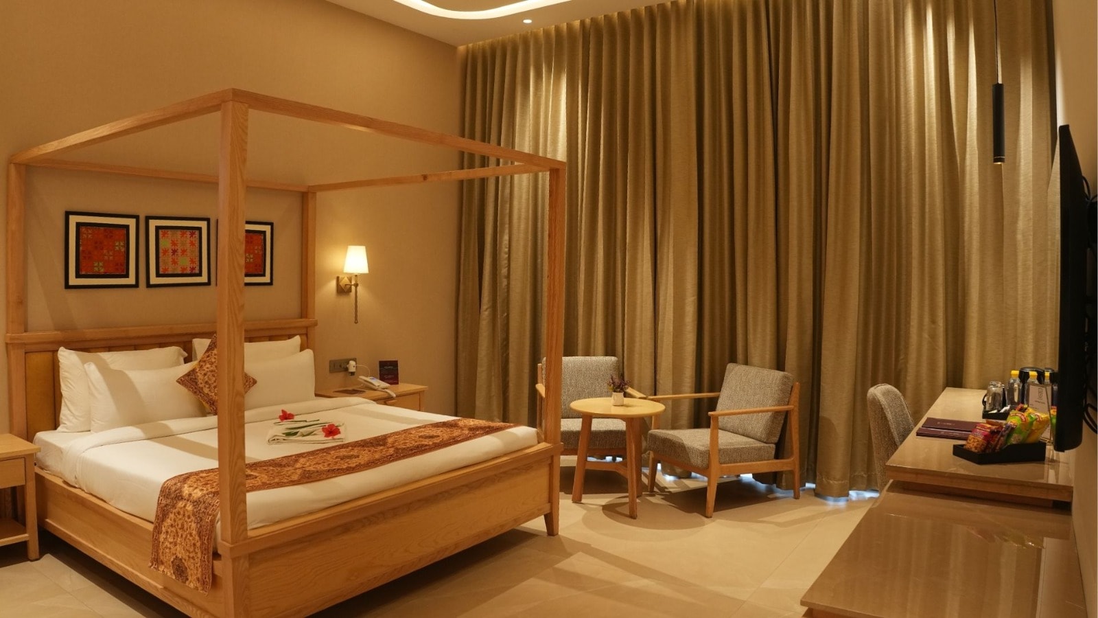 Kazan - Tap to explore photos