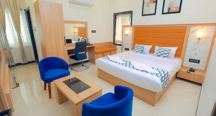 Vitash Inn Room Type - SEMI DELUXE Vitash Inn Room Type - SEMI DELUXE