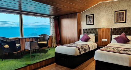 Mount Thistle Boutique Hotel, Darjeeling Room Type - Family Room With Kanchenjunga View Mount Thistle Boutique Hotel, Darjeeling Room Type - Family Room With Kanchenjunga View