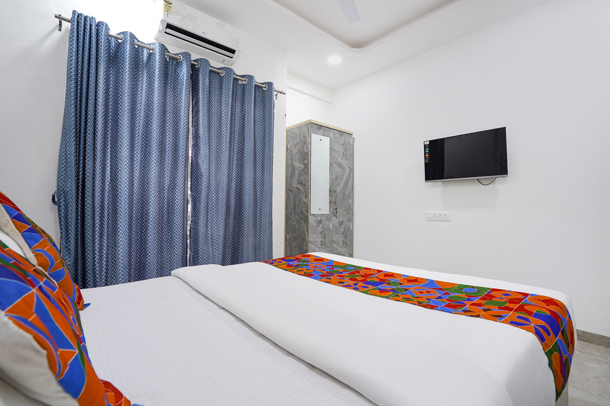 FabHotel Galaxy Stay - Tap to explore photos