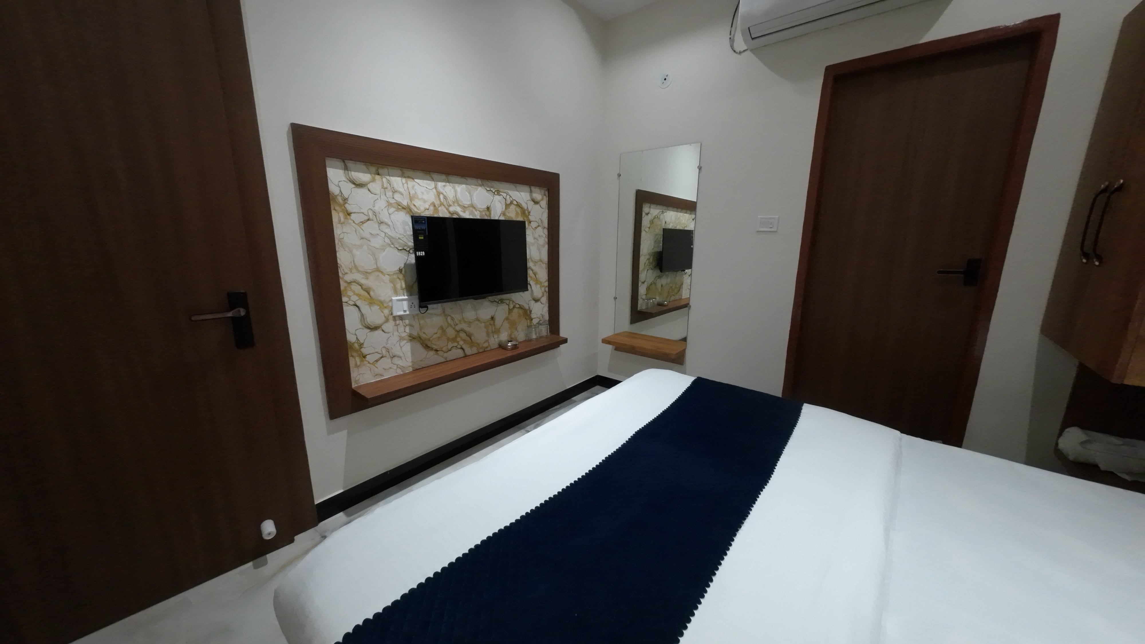 Hotel Sukh Sagar - Tap to explore photos