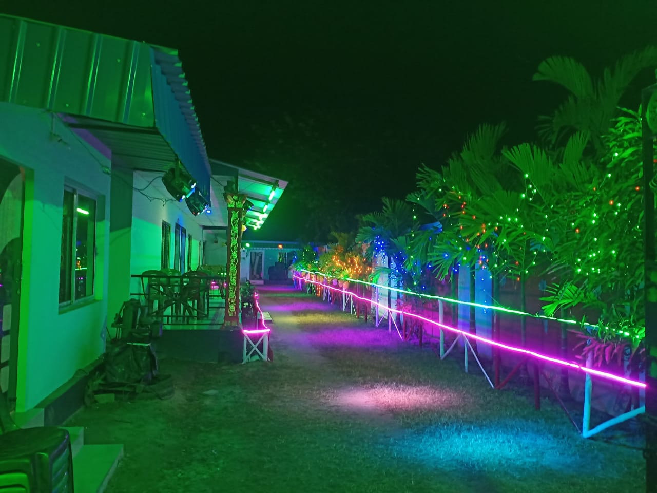 Tinni Guest House - Tap to explore photos