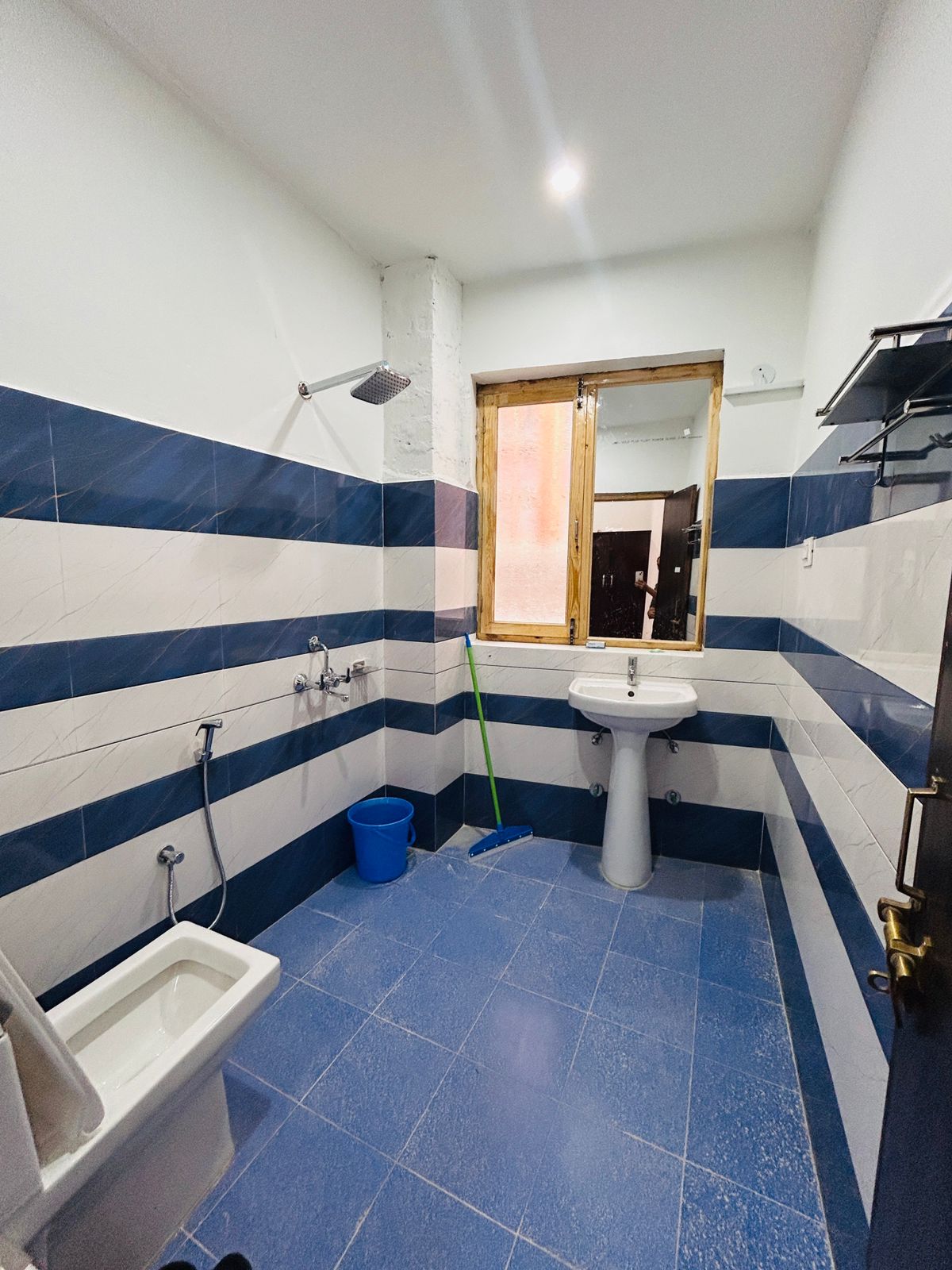 lawang residency - Tap to explore photos