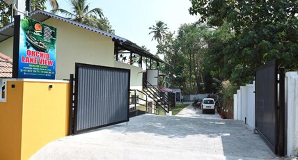 Orchid Lake View Resort Room Type - Deluxe Double or Twin Room