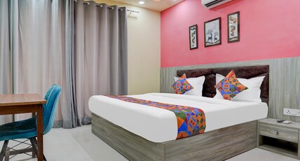 FabHotel Sky - Nr. Sapphire 83 Mall, Manesar Room Type - Premium Room
