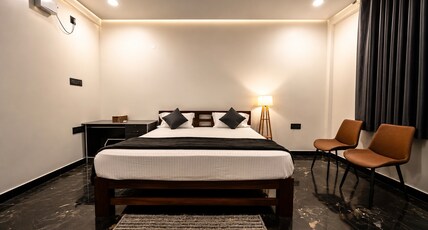 LA Cendana Resort Room Type - Premium AC Room with Private 8 ft Pool & Courtyard