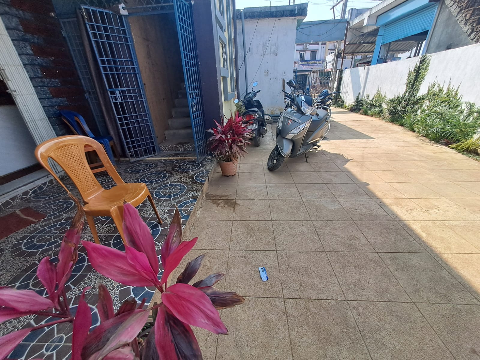 Geetha Season Stay - Tap to explore photos