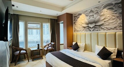 The Moonsoon Inn Room Type - Super Deluxe Room
