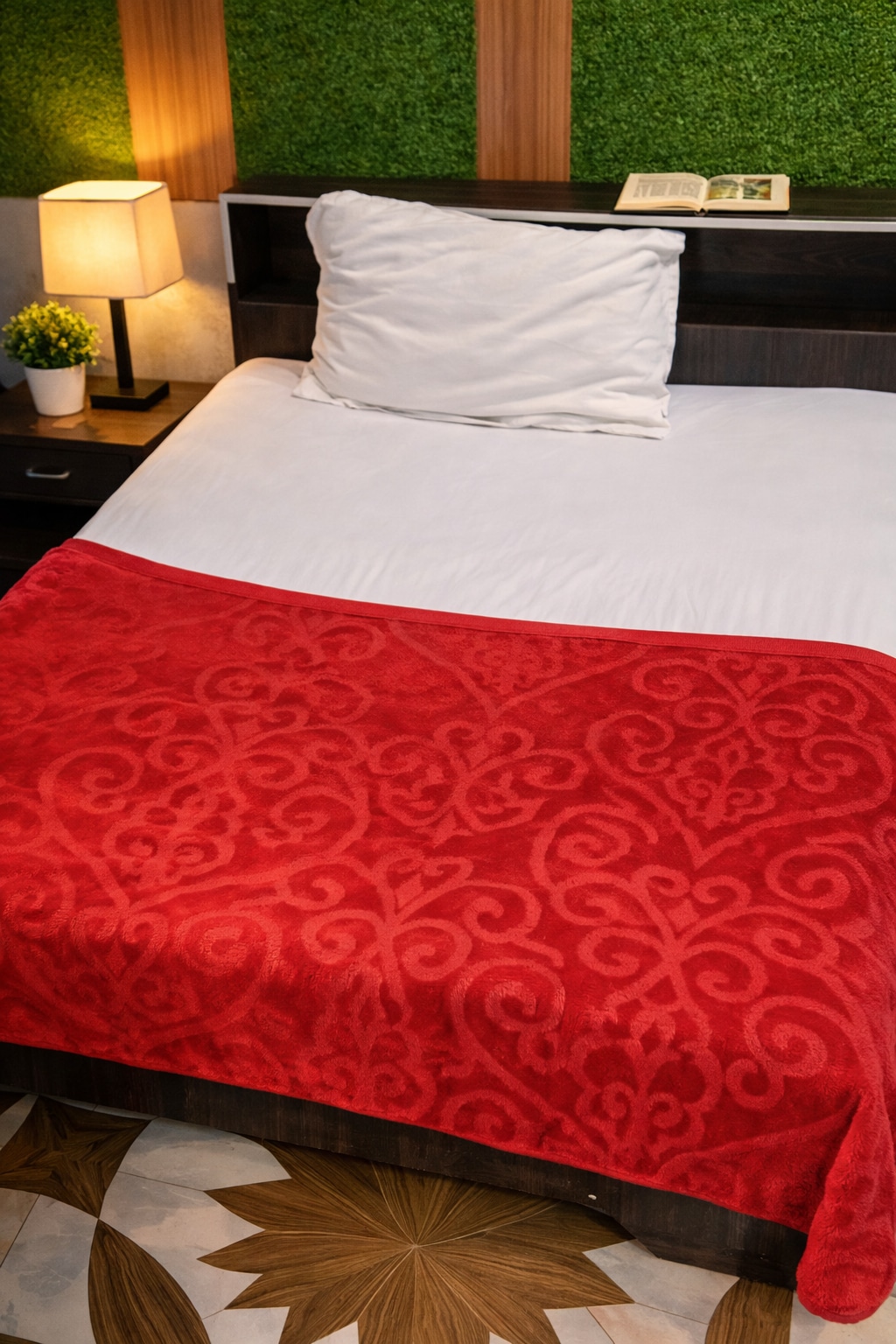 Satyam Guest House - Tap to explore photos