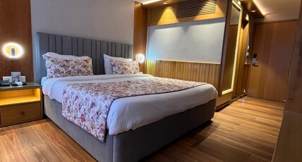THE RETREAT Room Type - Mt. Kabru-Royal Deluxe room