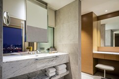 Novotel Suites Ambassador Seoul Yongsan - Seoul Dragon City