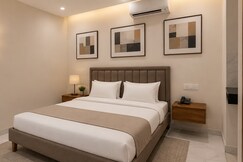 The Royals Hotel & Banquet