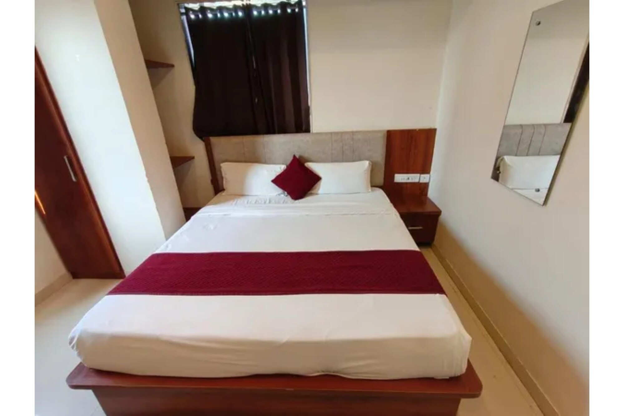 FabHotel Anand Palace - Tap to explore photos