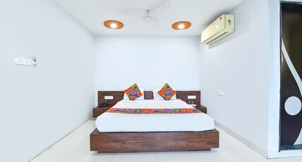 FabHotel Relax Inn Room Type - Premium Room FabHotel Relax Inn Room Type - Premium Room