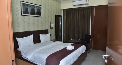 Elegant Place for Family Stay all Functions Room Type - Bedroom 4