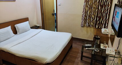 Hotel Vandana Room Type - Semi Deluxe Room
