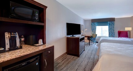 Hilton Garden Inn Ft Myers Room Type - 2 DOUBLE BEDS