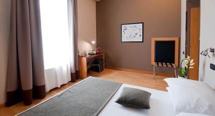 Best Western Ars Hotel Room Type - 1 Queen Bed, Non-Smoking, Standard Room