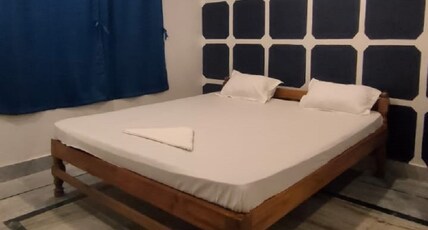 Cloud 9 INN Room Type - Deluxe room AC