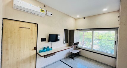 HOTEL ONYX INN Room Type - DELUXE ROOM