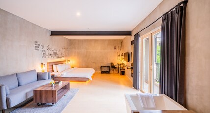 Stark Boutique Hotel and Spa Room Type - Stark Grand Deluxe Room Stark Boutique Hotel and Spa Room Type - Stark Grand Deluxe Room
