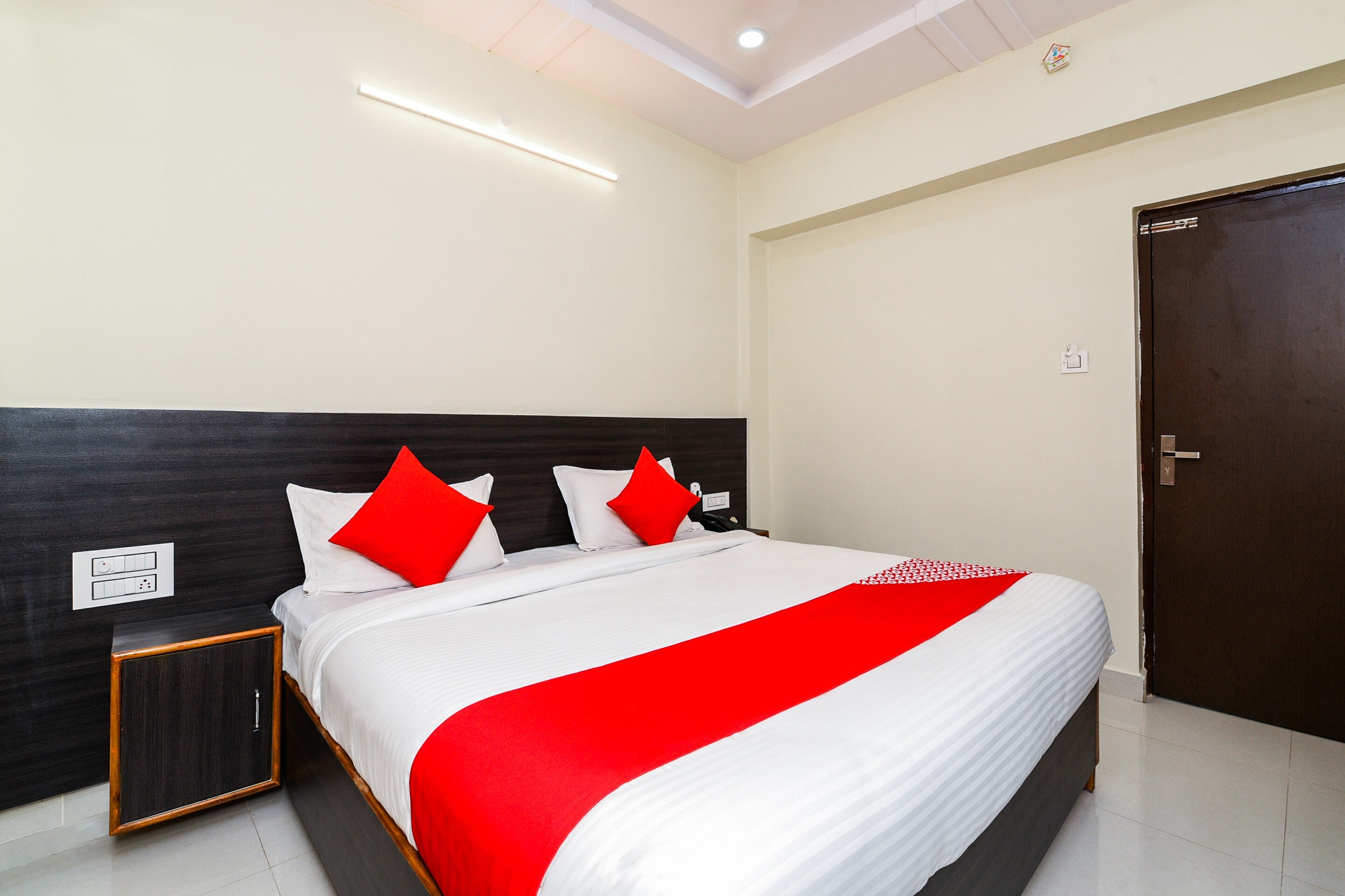 Hotel O Haripriya - Tap to explore photos