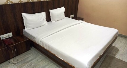 Hotel Laxmi Mahal Room Type - Standard Non AC Room