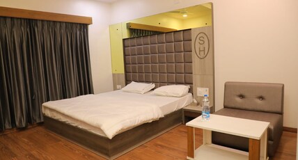 Hotel Shital Room Type - Super Deluxe Room