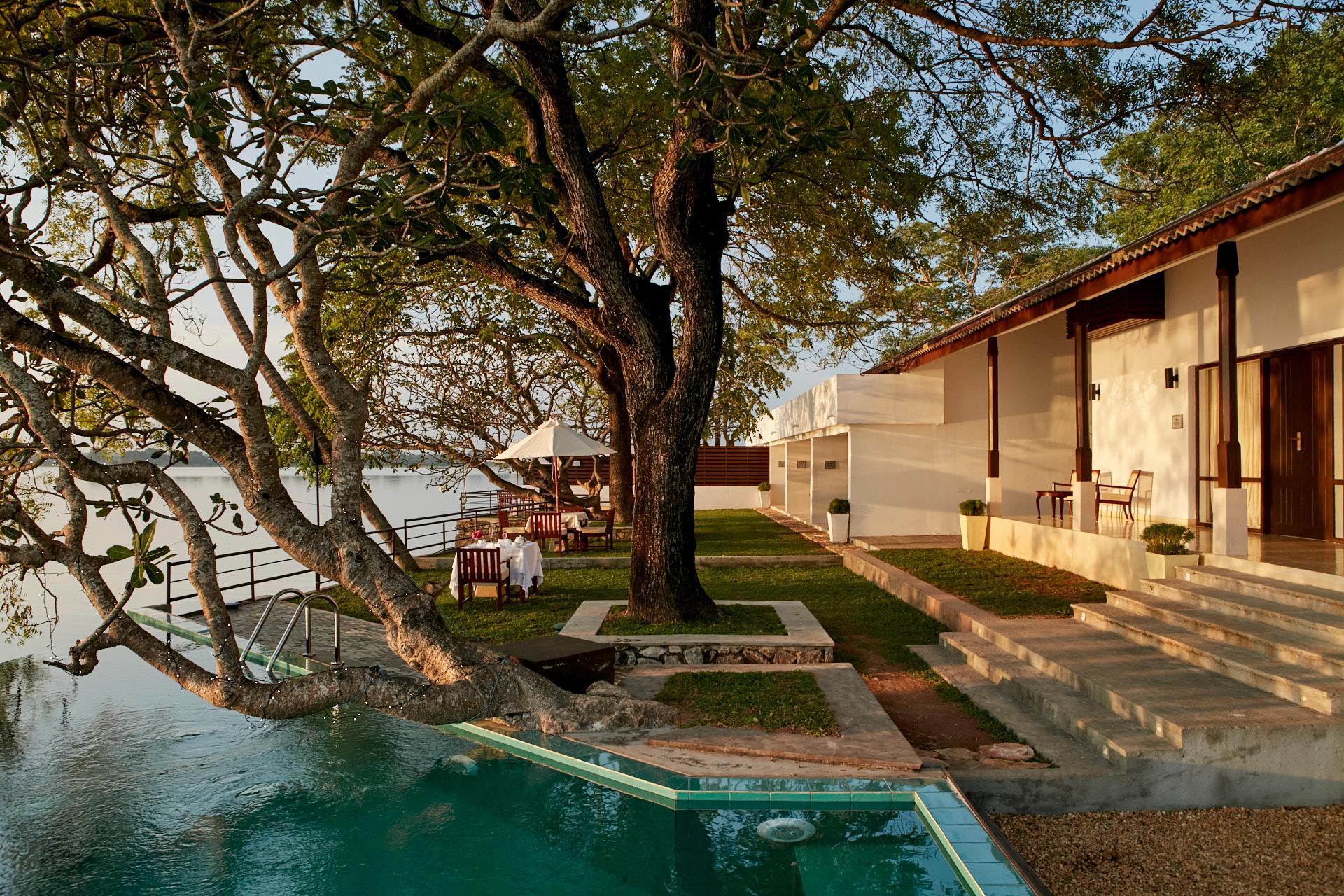 EKHO Lake House - Tap to explore photos