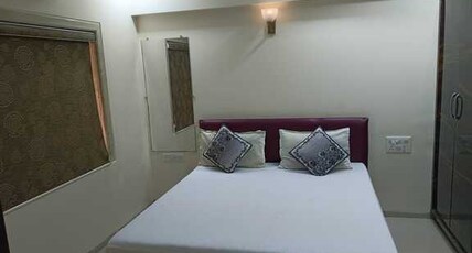 Hotel Green Room Type - Deluxe Room with Balcony