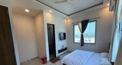 HOTEL NATRAJ AND LODGING Room Type - Deluxe AC Room