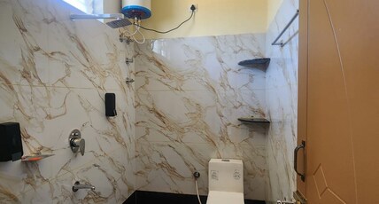 Rangi Taranga Room Type - Premium Non AC Triple Sharing Room