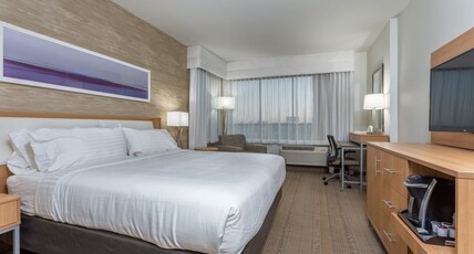 Holiday Inn San Marcos-Convention CTR Area Room Type - 1 King Deluxe Hearing Access Nonsmoke