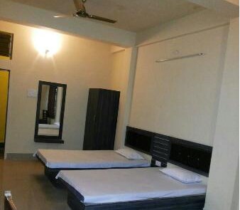Hotel Liya's Castle