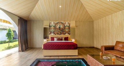 StayVista at Risacca - Amer Room Type - Premium Cottage with Pool @ Risacca - Amer