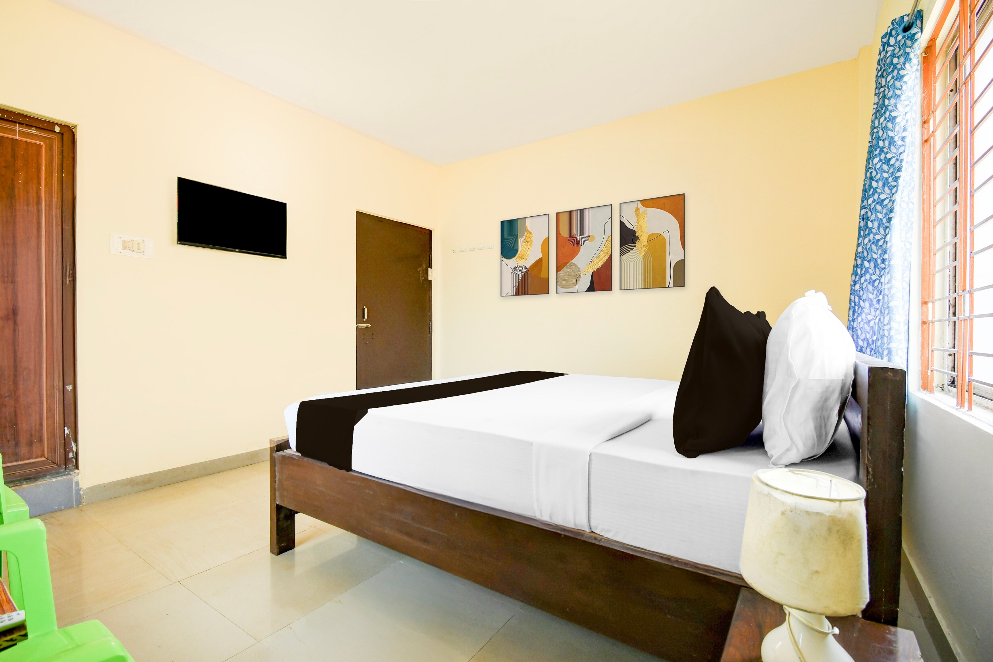 HOTEL O SUN INN GUEST HOUSE - Tap to explore photos