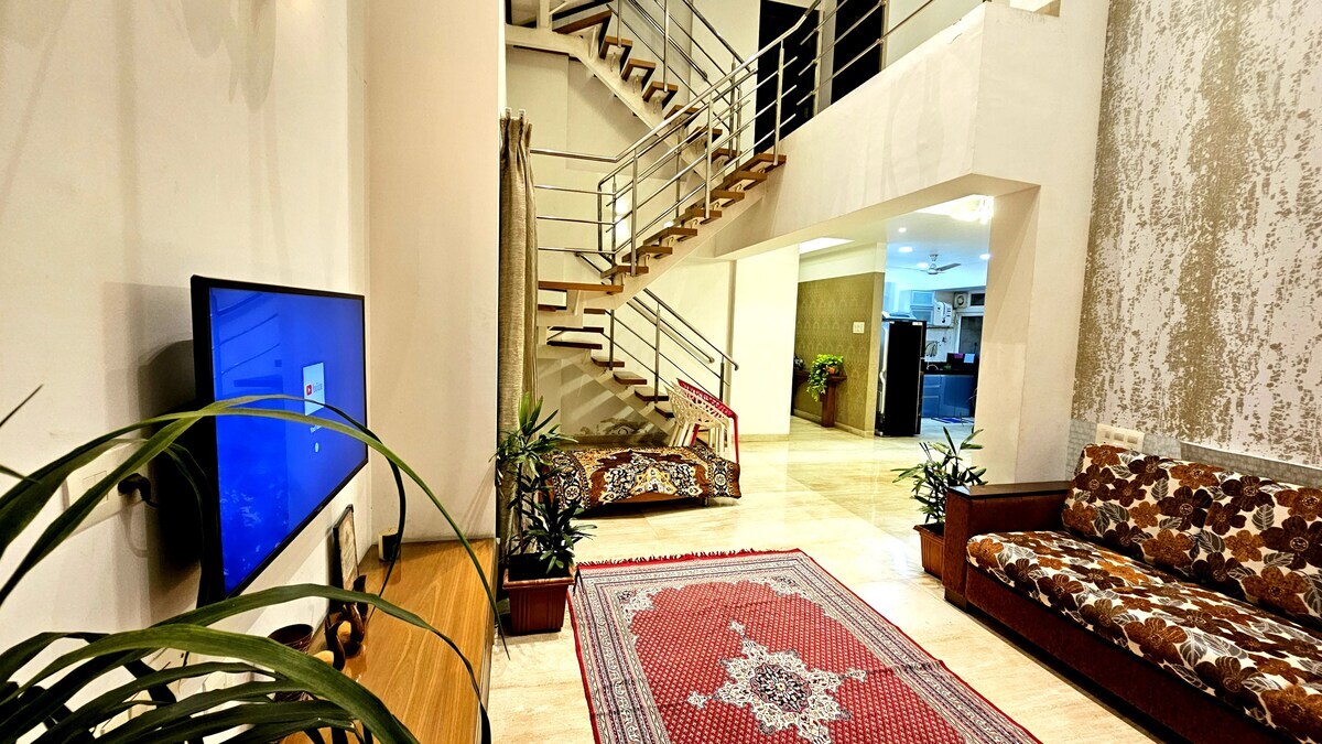 4BHK Penthouse | Private Terrace - Tap to explore photos