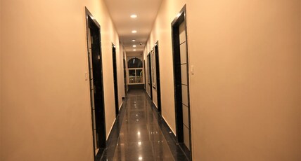 Vansh Palace Room Type - Super Deluxe Room
