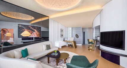 Hilton Shanghai City Center Room Type - KING PREMIUM SUITE