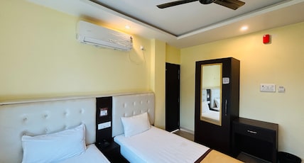 ROYAL VIEW RESIDENCY Room Type - Deluxe Twin Bed Room