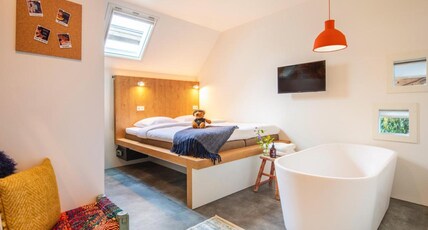 Bunk Hotel Amsterdam Room Type - MOST EPIC BUNK ROOM