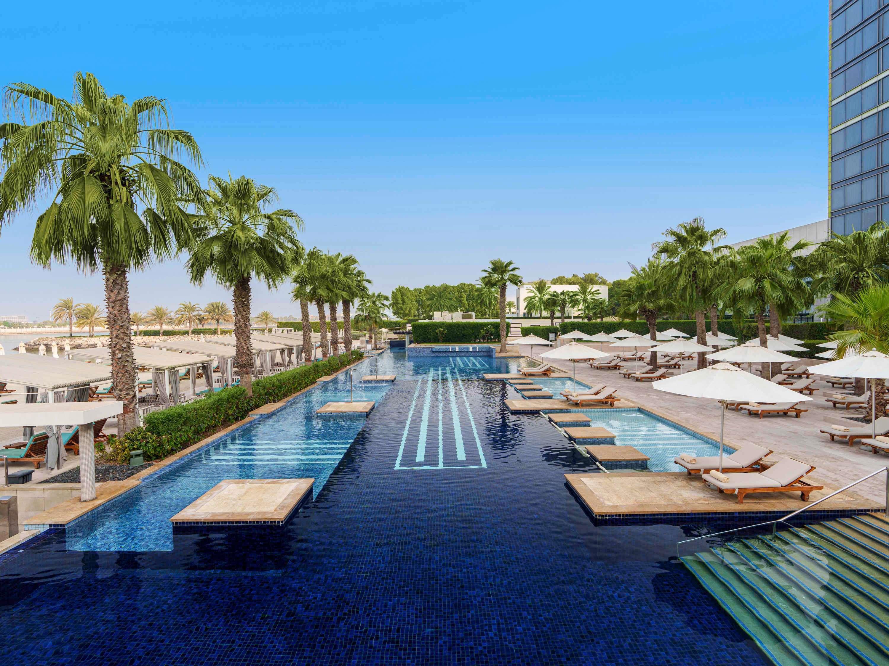 Fairmont Bab Al Bahr - Tap to explore photos