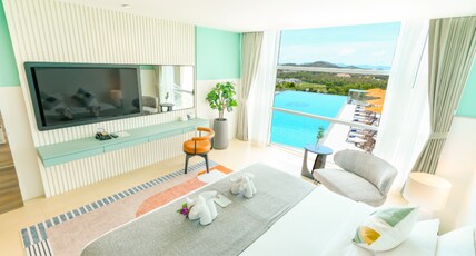 Hilltop Wellness Resort Room Type - Suite Pool View